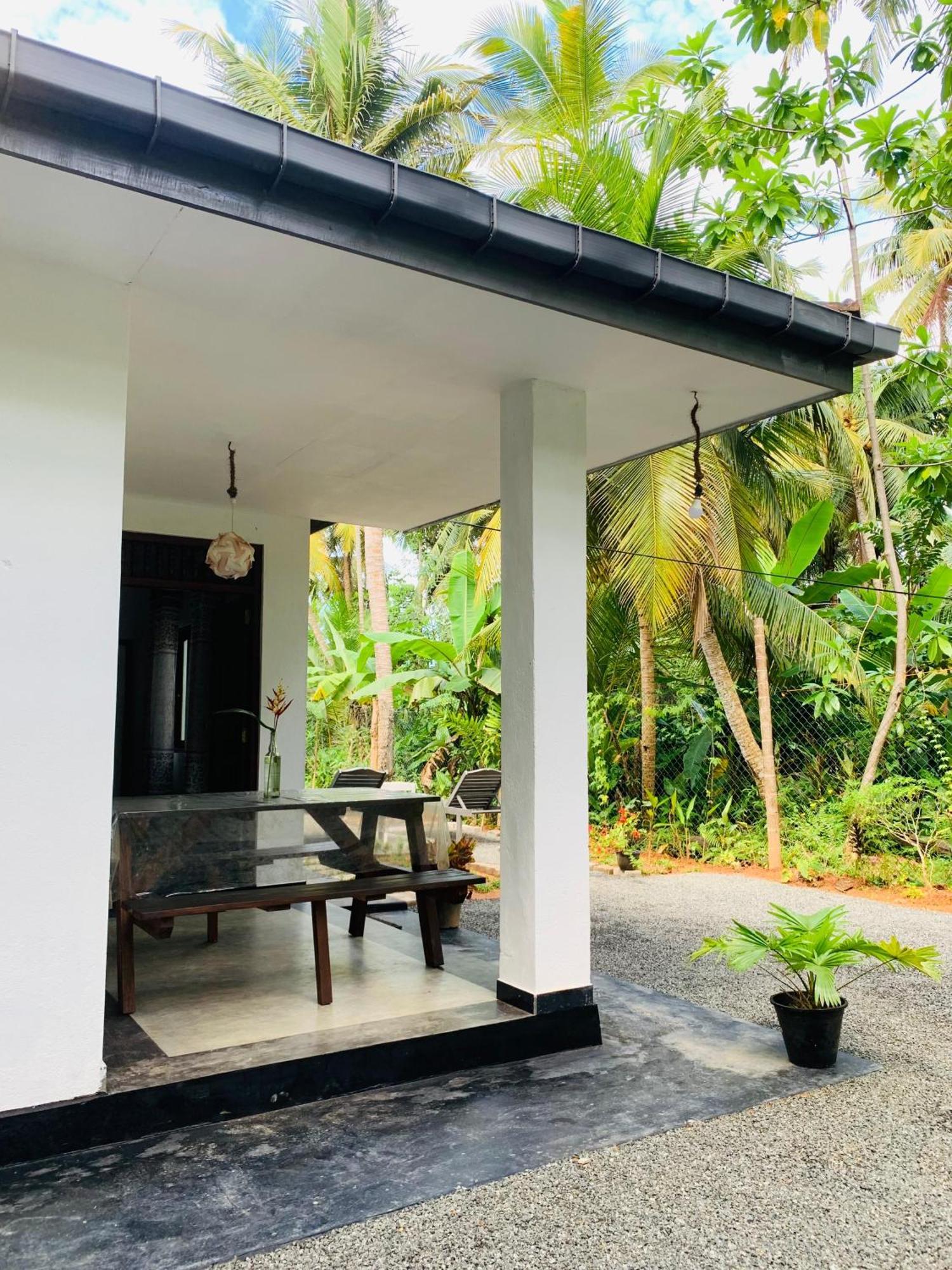 White Heaven Villa Унаватуна Екстериор снимка
